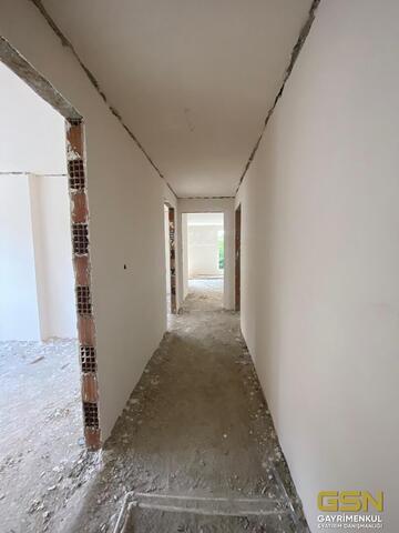 17-ÇAYIROVA YENİMAHALLE MERKEZİ KONUMDA 3+1 OCAK 2025  TESLİM DAİRELER